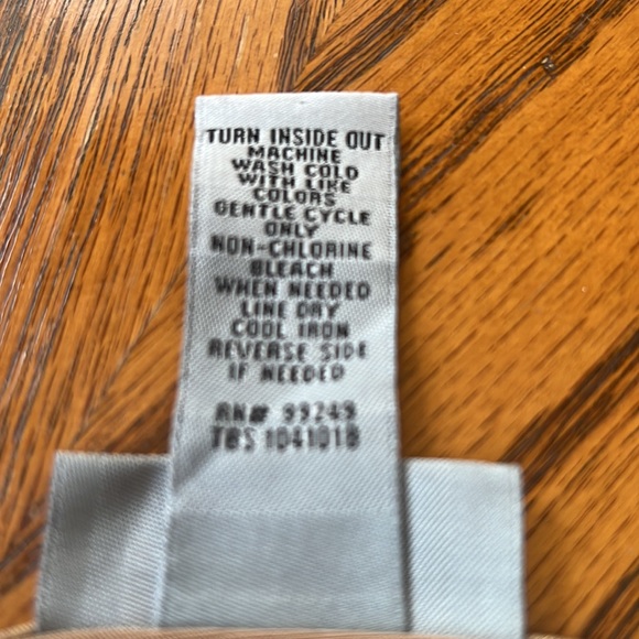 CATHERINES gold metallic dressy tank top . - Picture 5 of 5